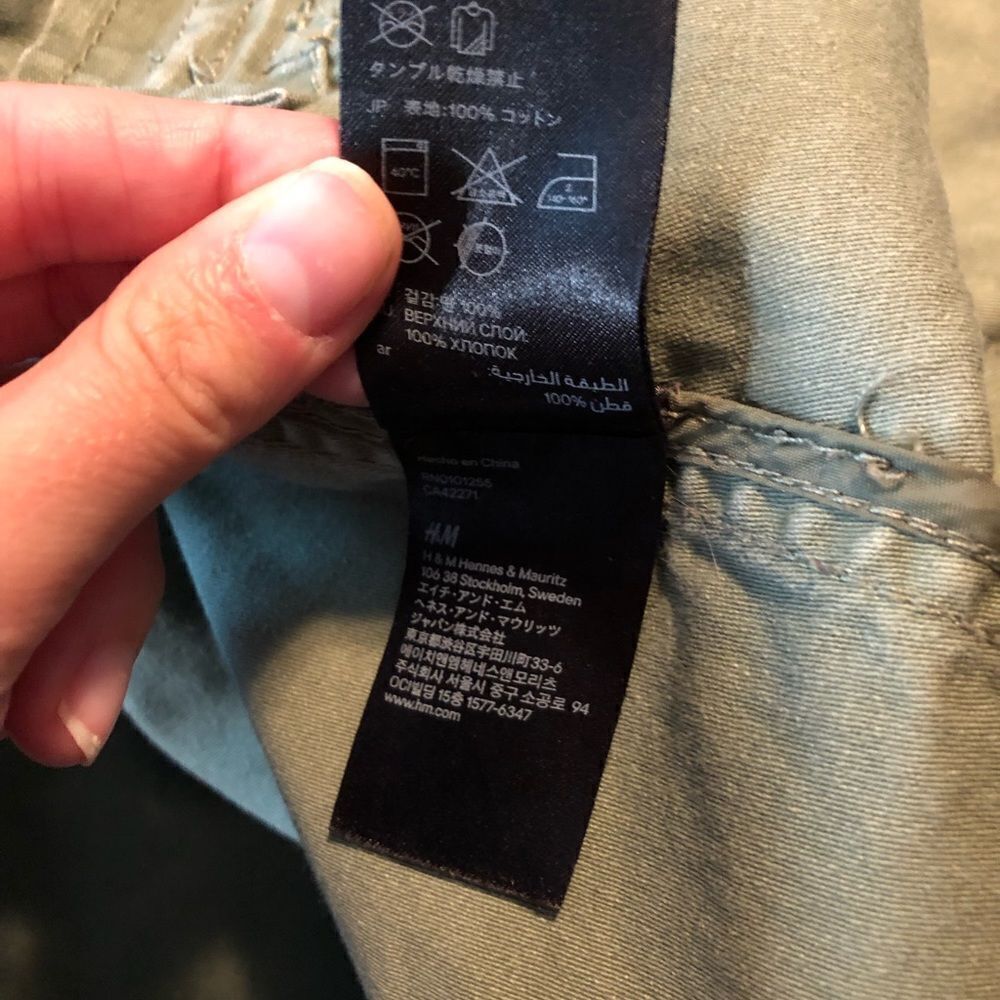 ‎3 for $30! H&M divide green jacket - Picture 6 of 13